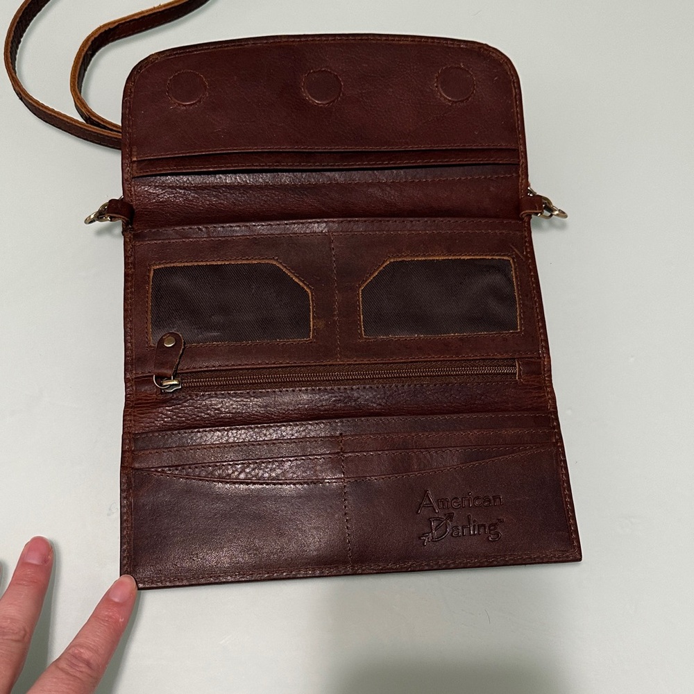 Embroidered Brown Leather Shoulder Bag - Picture 3 of 7